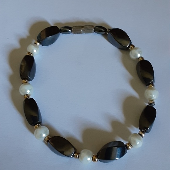 Classic Bracelet Vintage Black White Faux Pearl - Picture 5 of 5
